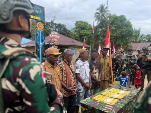 dikepung-pasukan-elite-bajra-yudha-kostrad-3-opm-menyerahkan-diri