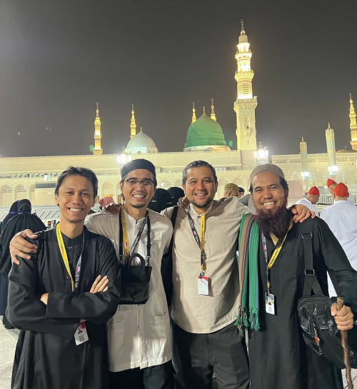 Potret Sheila On 7 Umroh Bareng, Penantian 18 Tahun Akhirnya Terwujud