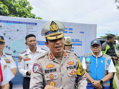 Jelang Nataru, 15 Ribu Kendaraan Masuk ke Jalur Puncak Bogor Polisi Berlakukan Oneway Pagi Ini