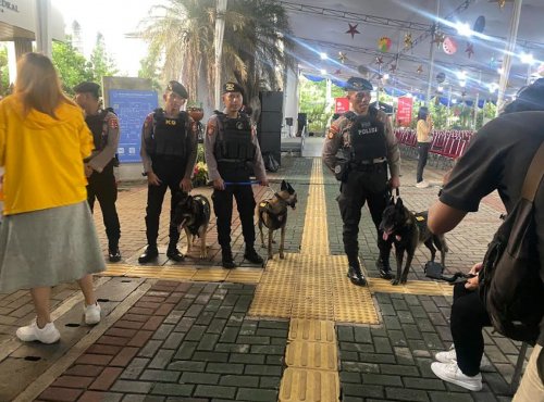 Misa Natal, Anjing Pelacak Diterjunkan Jaga Gereja Katedral Jakarta