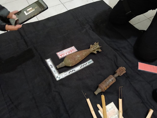 Tim Gegana Temukan 2 Mortir dalam Rumah Kosong di Cilandak