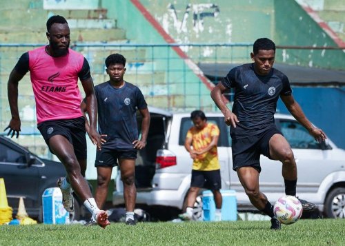 jelang-semen-padang-vs-arema-fc-singo-edan-sudah-siapkan-taktik-untuk-kalahkan-kabau-sirah