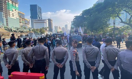 Ada Demo Tolak PPN 12%, Polisi Tutup Jalan Medan Merdeka Barat Jakpus