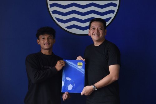 persib-bandung-umumkan-rekrutan-pertama-di-bursa-transfer-paruh-musim-2024-2025