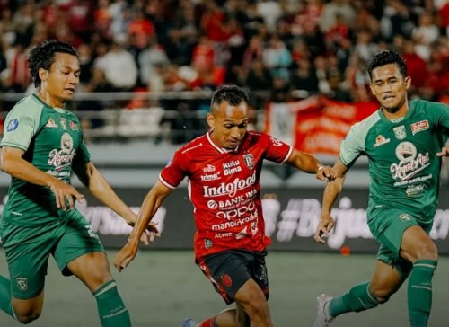 hasil-bali-united-vs-persebaya-surabaya-di-liga-1-2024-2025-dihajar-serdadu-tridatu-0-2-posisi-bajul-ijo-di-puncak-mulai-terancam