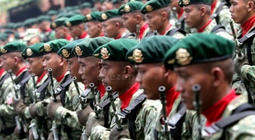 cara-warga-eks-kompleks-tni-ad-otista-lintas-generasi-perkuat-silaturahmi