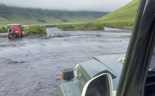 banjir-terjang-wisata-gunung-bromo-usai-hujan-deras