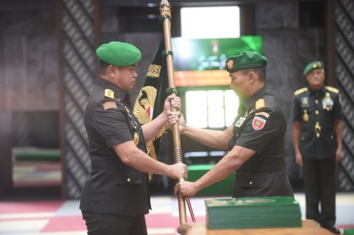 Mayjen TNI Windiyatno Resmi Jabat Pangdam XIV/Hsn