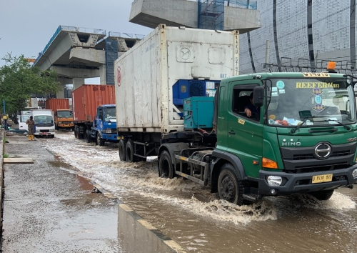 Banjir Rob Masih Terjang Jakarta Utara di Penghujung Tahun 2024