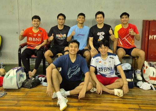 Jelang Pensiun, Hendra Setiawan Latihan Bareng Ganda Putra Utama di Pelatnas PBSI!