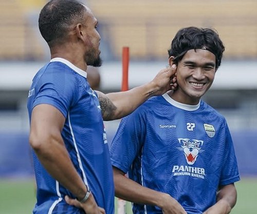 zalnando-mulai-gabung-bersama-persib-bandung-lagi-usai-dipinjamkan-ke-psis-semarang