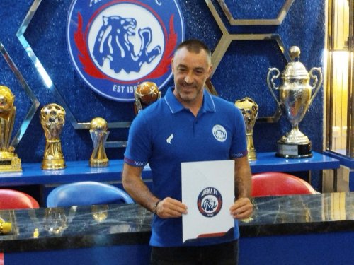 alasan-pelatih-baru-arema-fc-jose-gomes-pede-pasang-target-tinggi-di-liga-1-2024-2025