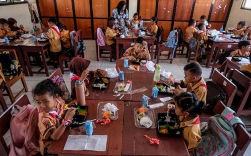 gaduh-tak-ada-susu-di-menu-makan-bergizi-gratis-kepala-bgn-buka-suara