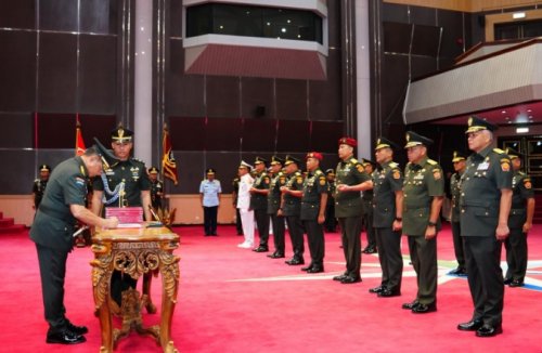 panglima-tni-pimpin-sertijab-9-jenderal-berposisi-strategis-diantaranya-anak-mantan-wapres-try-sutrisno