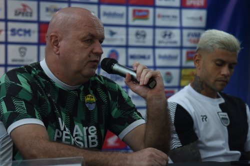 bojan-hodak-singgung-soal-wasit-jelang-bali-united-vs-persib-bandung