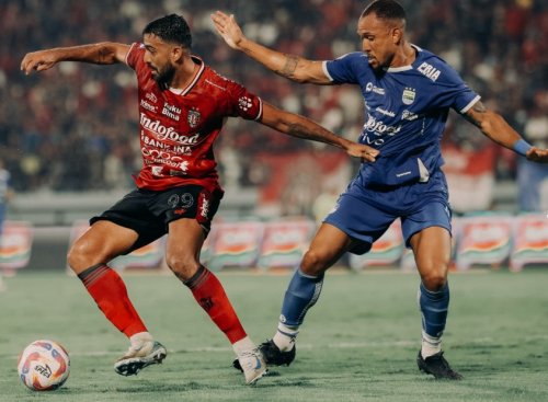 hasil-bali-united-vs-persib-bandung-di-liga-1-2024-2025-drama-di-akhir-laga-maung-bandung-curi-1-poin-usai-ditahan-1-1