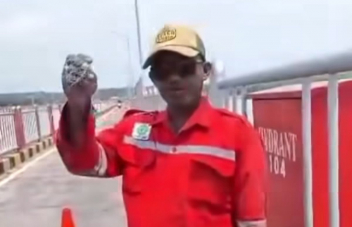 Waspada! Ada Benang Nilon Membentang di Jalur Motor Jembatan Suramadu