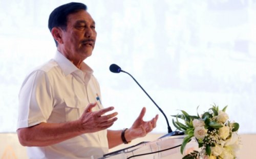 ri-jadi-anggota-brics-luhut-terlalu-besar-berpihak-ke-satu-negara