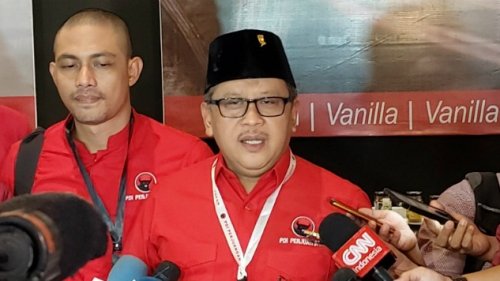 hasto-seluruh-kader-pdip-ingin-megawati-jadi-ketum-lagi