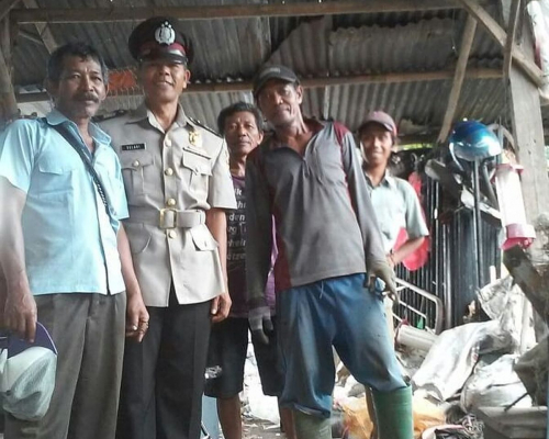 Viral Polisi di Malang Kerja Sampingan Jadi Pemulung dan Bagikan Kehidupannya di Sosmed