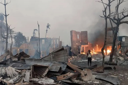 Serangan Udara Myanmar di Rakhine Tewaskan Setidaknya 40 Orang