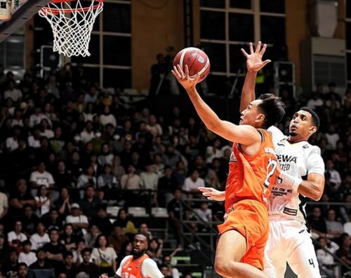 hasil-lengkap-ibl-2025-pelita-jaya-vs-dewa-united-96-85-hingga-prawira-bandung-vs-satria-muda-76-80