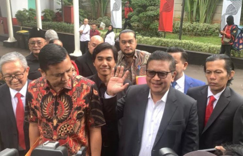 Datang ke KPK, Hasto Minta Simpatisan Kader PDIP Tetap Tenang