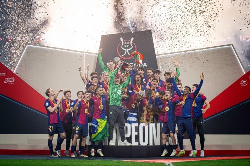 komentar-hansi-flick-setelah-antar-barcelona-juara-piala-super-spanyol-2025