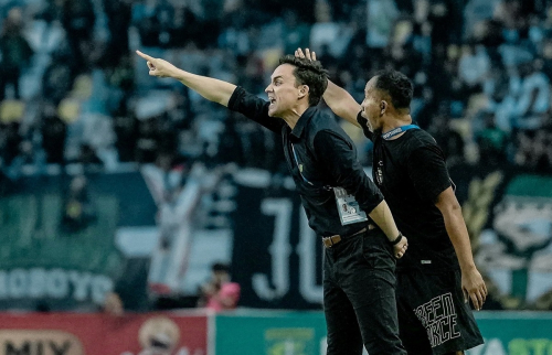 Persebaya Surabaya Kritik Kualitas Wasit Liga 1, Paul Munster Minta Bertemu Erick Thohir