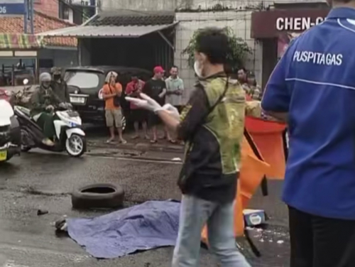 Pemotor Tewas Mengenaskan Usai Terlindas Bus di Ciputat