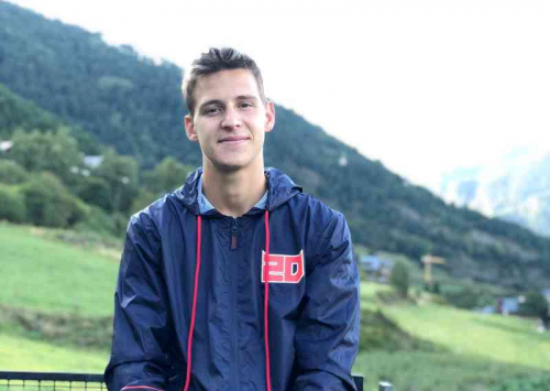 5 Pembalap MotoGP yang Debut di Usia Muda, Nomor 1 Tampil di Umur 18 Tahun!