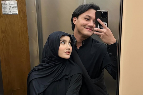 4 Potret Cantik Mahalini Pakai Hijab di Tanah Suci, Netizen: Auranya Makin Keluar