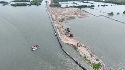 pagar-laut-misterius-di-bekasi-resmi-disegel