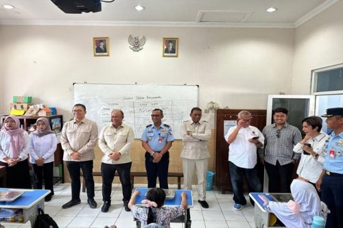 sppg-terima-15-ribu-susu-dari-gksi-untuk-makan-bergizi-gratis