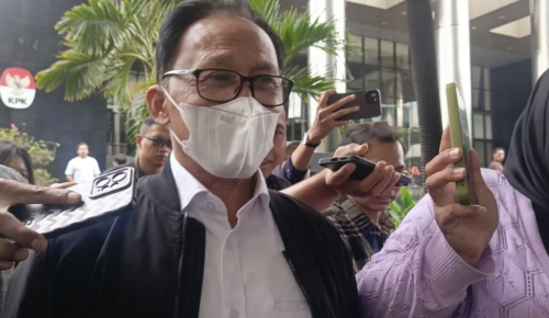 Hakim MK Ridwan Mansyur Tiba-tiba Muncul di KPK, Saksi Kasus Apa?