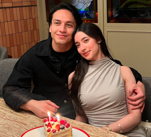 Potret Jefri Nichol Rayakan Ultah Ke-26, Gandeng Ameera Khan Pacar Baru Model Asal Malaysia