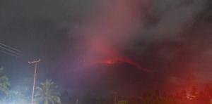 BNPB : 4.976 Jiwa Mengungsi Akibat Erupsi Gunung L