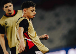 Bek Timnas Indonesia Dean James Absen di Final Pia