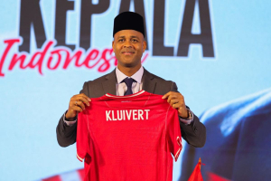 Patrick Kluivert Panggil 3 Pemain Naturalisasi Tam