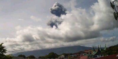 Gunung Marapi Meletus Dahsyat, Tinggi Abu Mencapai