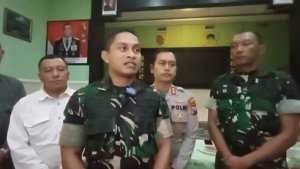 3 Anggota TNI Disandera Warga saat Bentrok, Dandim