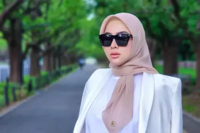 Fantastis! Syahrini ...