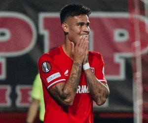 Mees Hilgers Dikritik Keras Pengamat, Disebut Bodo