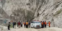 Tragedi Longsor Gunu...