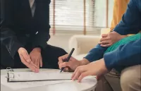 Kredit Bank Menurun,...