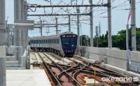 Asyik, Naik MRT saat...