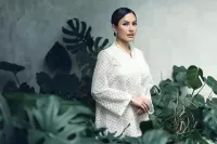 Hot Gossip: Nikita M...