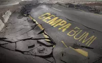 Breaking News! Gempa...