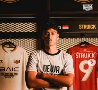 Resmi! Rafael Struic...