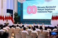 Launching Logo dan T...
